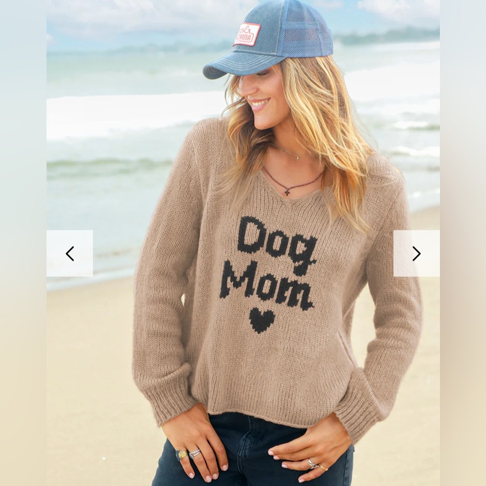 NWT Wooden Ships Dog Mom V-Neck Chunky Knit Sweater in Latte/Black
